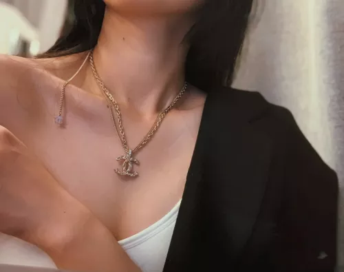 Double C letter Necklace